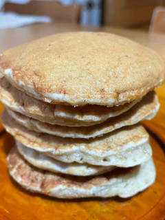 A picture of Vegan Banana Pancakes 🥞🍌🏳️🌈☮️🇺🇦.