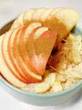 Sarapan Diet : Chia Seed Oatmeal Apel Cinnamon (198 kkal)