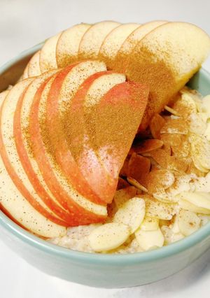Foto resep Sarapan Diet : Chia Seed Oatmeal Apel Cinnamon (198 kkal)