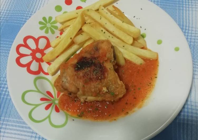 Pollo en salsa de tomate casera