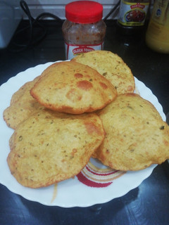 A picture of Moong dal masala poorie.