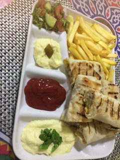 صورة لوصفة سندوتشات الشاورما الجامدة🌯🌯