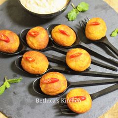 A picture of Potato Cheese Balls.
