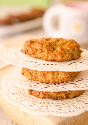 A picture of Oatmeal Cookies with Pear and Cinnamon.