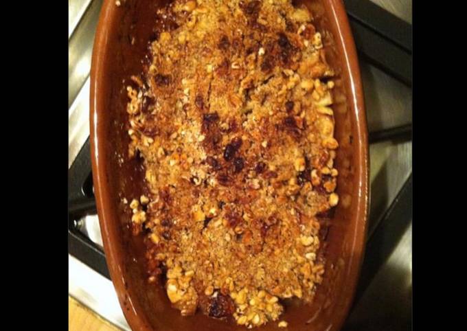 Crumble aux abricots et pignons de pin