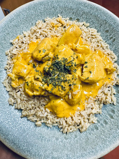 Una foto de Pollo al curry
