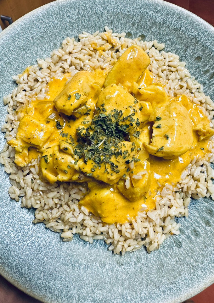 Una foto de Pollo al curry
