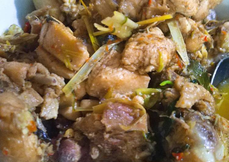 Resep Ayam Woku Blanga Manado, Menggugah Selera
