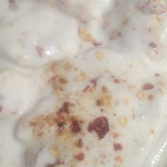 A picture of Maash daal ky dahi baray.