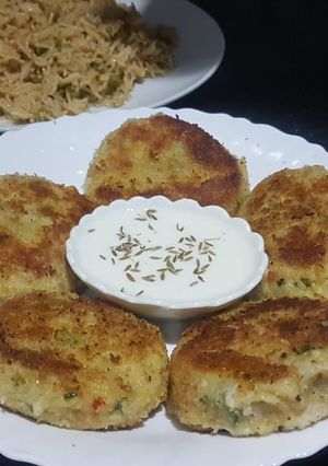 A picture of Aloo chicken tikki.