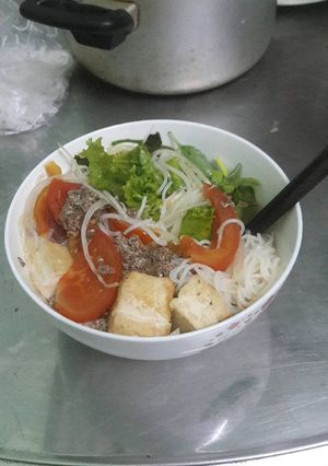 Hình của món Bún riêu đơn giản.