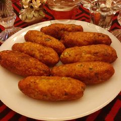 A picture of Sizzling kebabs.