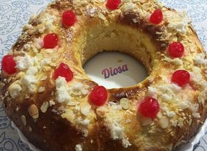 Una foto de Roscón de reyes fácil