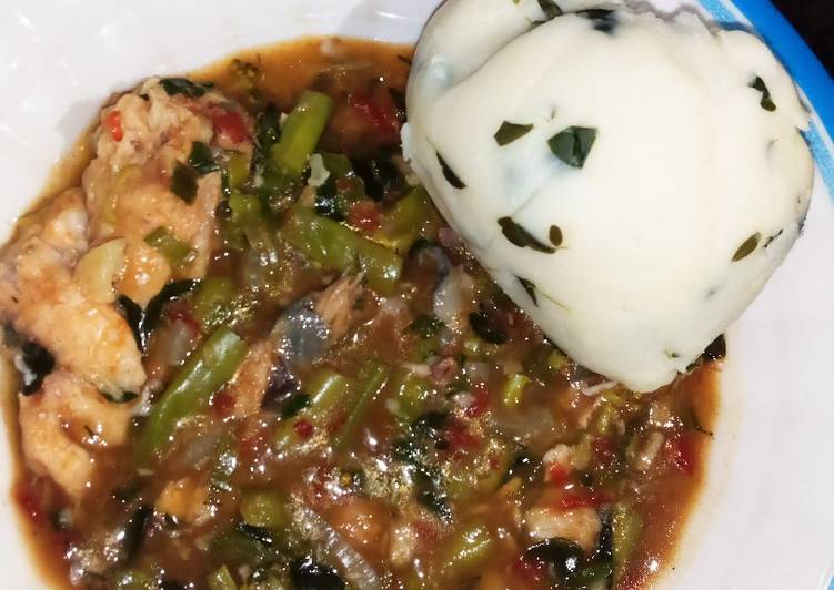 Fish with vegetable soup and tuwon dankali