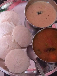 A picture of Suji Idli with Sambhar.