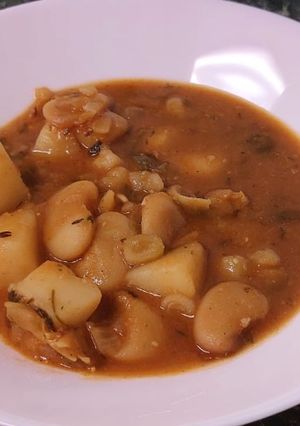 A picture of Butter Bean Curry (Mauritian style).