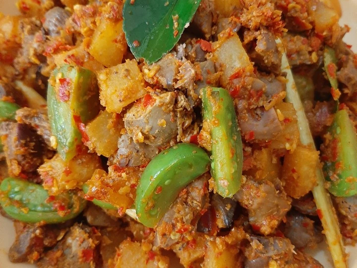 Langkah Gampang Membikin Resep Sambal goreng ati ampela kentang yang Sempurna Anti Ribet, Sempurna