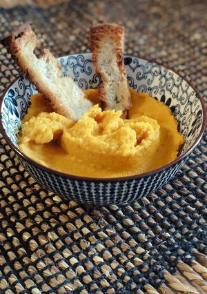 Une photo de Houmous de carotte