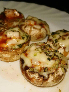 Una foto de Champipizza. Champiñones rellenos