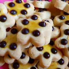 Kue kering mawar Chocochips রেসিপির প্রধান ছবি