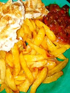 Soyeyyen dankali da kwai da sauce din Albasa ainihin hoton girkin