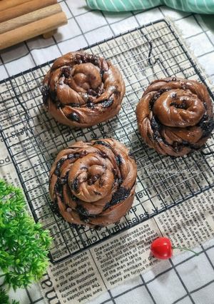 Foto resep Roti Lilit Cokelat (Sourdough)