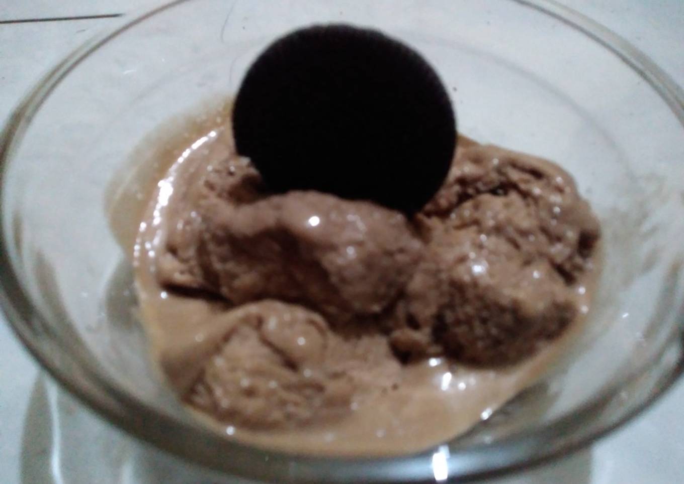 Bagaimana Menyiapkan Ice Cream Coklat (No Mixer), Bisa Manjain Lidah