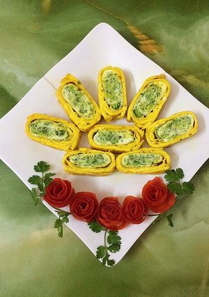 Hình của món Trứng cuộn súp lơ.