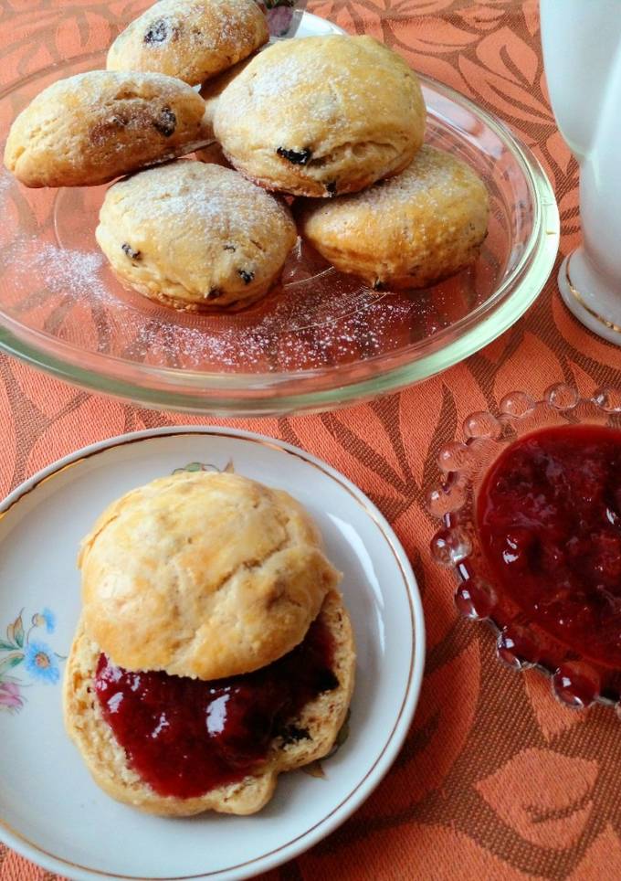Scones/ Скони з родзинками