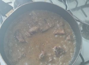 Una foto de Costillitas en salsa verde picosa