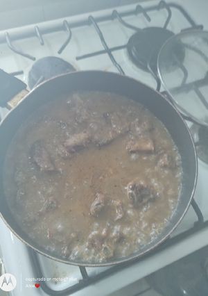 Una foto de Costillitas en salsa verde picosa