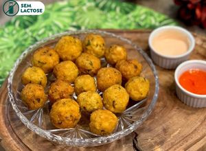Foto de Bolinho de Mandioca com Mussarela Vegetal NatuCheese