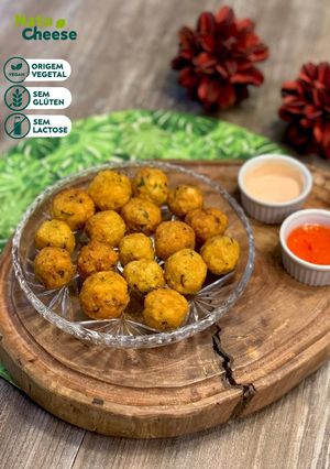 Foto de Bolinho de Mandioca com Mussarela Vegetal NatuCheese