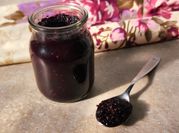 Una foto de mermelada de moras