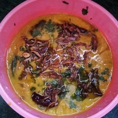 A picture of Bathuwe ke patode with kadi.