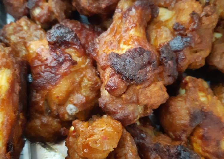 Ali di pollo speziate