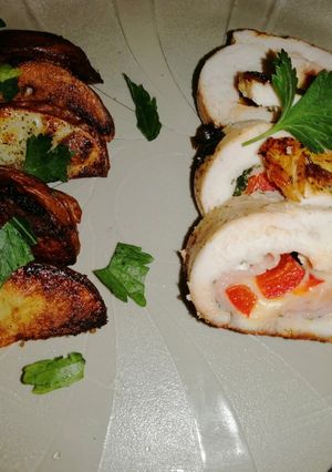 Una foto de Pechuga de pollo rellena 🍗