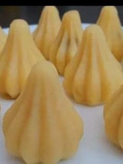 A picture of Saffon Mawa modak.