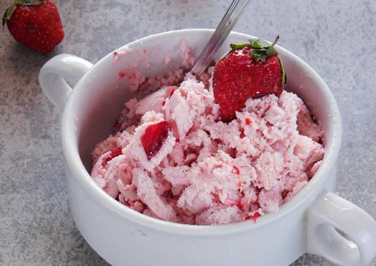 Resep Ice Cream Strawberry, Lezat