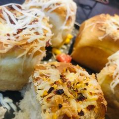 A picture of Stuffed pav.