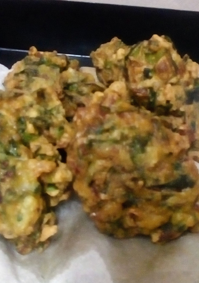Una foto de Croquetas con Hojas de Remolacha!!🇦🇷❤️