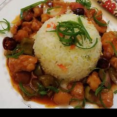 A picture of Schezwan chicken.