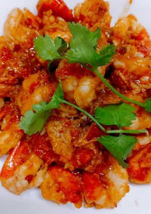 Hình của món Tôm chiên sauce sa tế sò điệp.