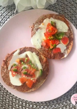 Una foto de Molletes fit