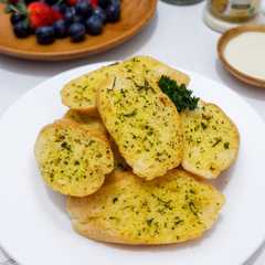 รูปของ Garlic Bread Baguette