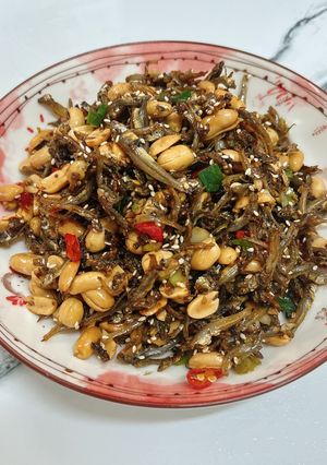 魚乾花生_鹹甜好唰嘴_下酒下飯 的食譜成品照片
