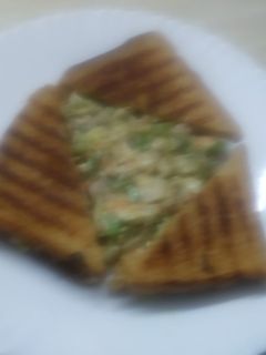 ग्रील सैंडविच (grill sandwich recipe in hindi) रेसिपी मुख्य फोटो