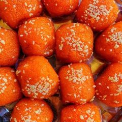 A picture of Kesar laddu.