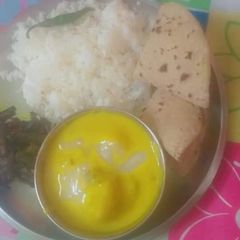 A picture of Kadi chawal.