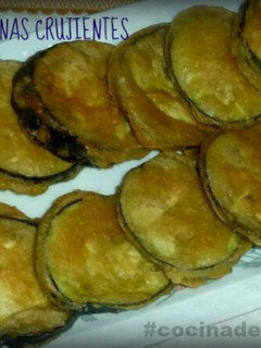 Una foto de Berenjenas crujientes fritas